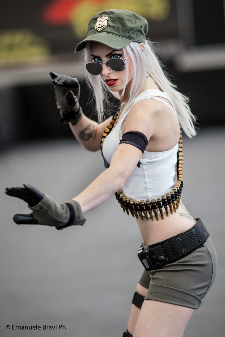 Miss Hatred cosplay Sonya Blade